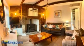 Village Cottage Marple - Image 4