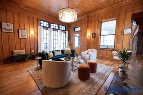 Docs Place Historic Jewel In Downtown Flagstaff Sophisticated Elegance - Image 1
