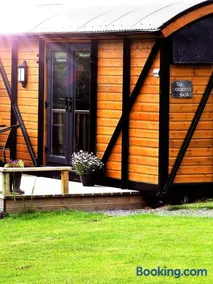 pen-rhos luxury glamping "The Hare Hut" - Image 1
