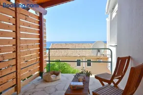 Two-bedroom Condo with Sea View in Glyfada - Image 3