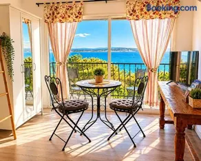 Chambre en Provence balcon et vue calme - Image 1