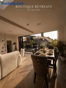 Luxury Penthouse With Balcony - Image 2
