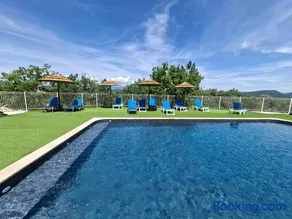 Bella Vista - Cocoon - Image 1