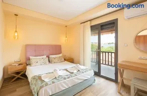 Aria Seaside Retreat - ex Regos Resort Hotel - Image 4