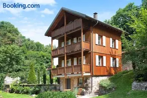 Gutenburghüsli mit Garten am Fluss - Image 1