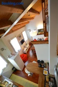 Casa vacanze Chez la Reine - holiday home Vicenza - Image 1