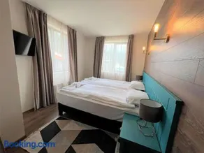 Private Villa in Ruskovets - Image 3