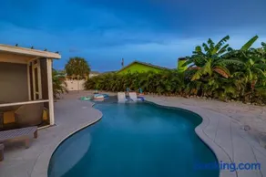 Waterfront5BR wHeated PoolKayaks & Ping-Pong - Image 4