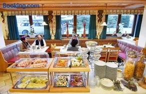 Hotel Garni Alpenland - Image 4