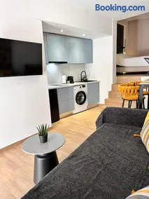 Alley Suites Syros - Image 3
