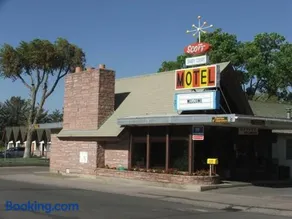 Scott Shady Court Motel - Image 3