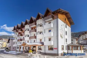 Hotel Rosa Alpina - Image 1