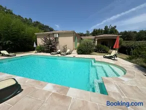 VILLA EN CAMPAGNE POUR 8 PERS AVEC PISCINE PARC CLOTURE - Image 3