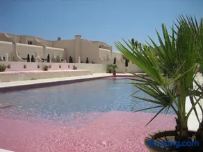 Appartement de vacances avec terrasse et piscine - Image 4