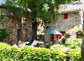 Maison cosy avec vue sur la montagne à Dompnac, cheminée - Image 1