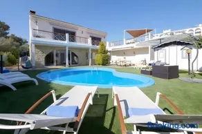 Tres Palmeras - Image 3