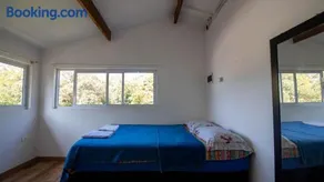 Refugio Pet-Friendly c Lareira, garagem e Wi-fi - Image 3