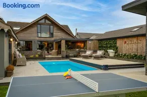 Deer Lodge - Image 1
