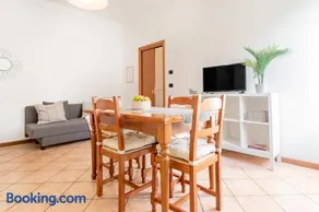 Virginia Apartments - Image 5