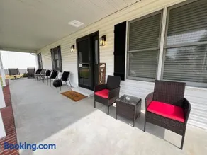 Great comfy place and convenient location - Image 2