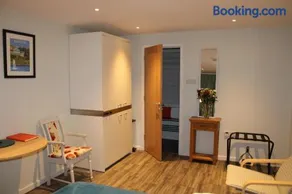 Level 15 Accommodation - Image 3