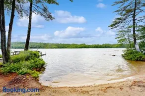 Four Seasons at the Lake - Image 3