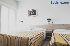Hotel Diana - Image 5