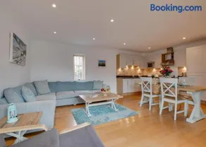 Seahorse Apartment - Image 3