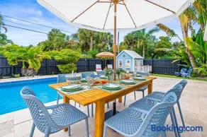 Poolside Playhouse & Arcade Retreat, Sep Deal - Image 2