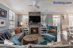 Life of Riley by Seabrook Hospitality - Image 5