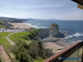 Las Mejores Vistas - The Best Views - Image 1