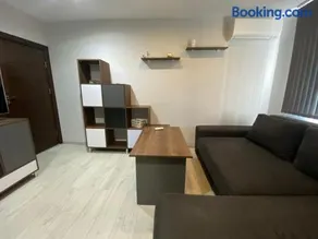 Apartment 7 - Image 2