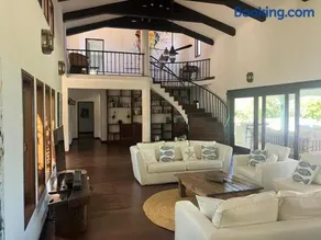Vipingo Ridge Luxury 4-Bedroom Villa with Pool & Sea Views - Image 2