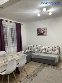5 Residence Apartment - Image 2