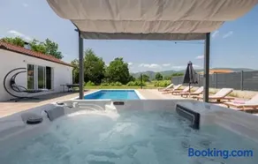 Holiday home Ana with pool and whirlpool - Image 3