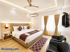 This Hotel Is A Great Place To Visit With Family G-Resort Near Marine Drive Road Puri And Sea Beach Restaurant & Swimming Pool Facilities - All Room Spacious and Fully Air Conditioned Rooms With Attached Balcony-24-Hour Room Service - Image 3