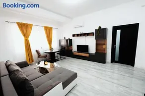 Cozy Aparthotel - Central City Suceava - Image 2