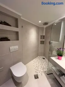 Konstantinou Deluxe Apartments - Image 2