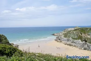 Headland Beaches - Image 5