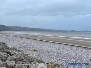180 Golden Gate Caravan Holiday Park Towyn - Image 5