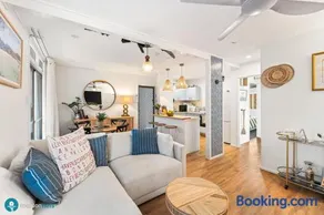 Absolute Broadwater Escape - Image 2