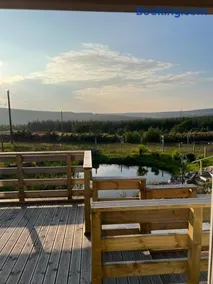 Maneight Luxury Lodge with hot tub - Image 5