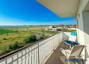 EMSI Apartment - Image 1
