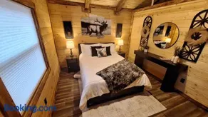 Micham's Clark Fork River Retreat - River Front Cabin 1 - Image 5