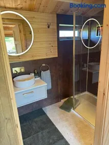 Langley Meadows Cabin - Image 4