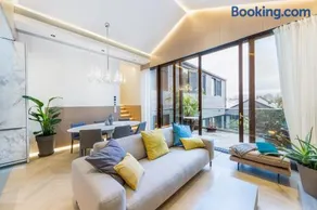 Ravissant loft avec une belle terrasse - Image 1