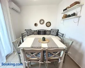Restia House - Image 2