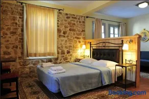 Platanos in the castle - Image 3