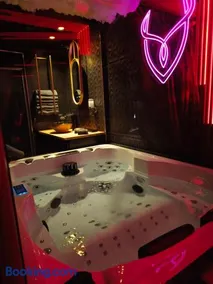 Luxuria - Jacuzzi et Hammam - Image 5