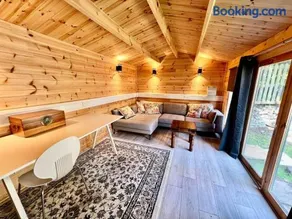Characterful Buxton Home - Hot Tub & Pet Friendly - Image 2
